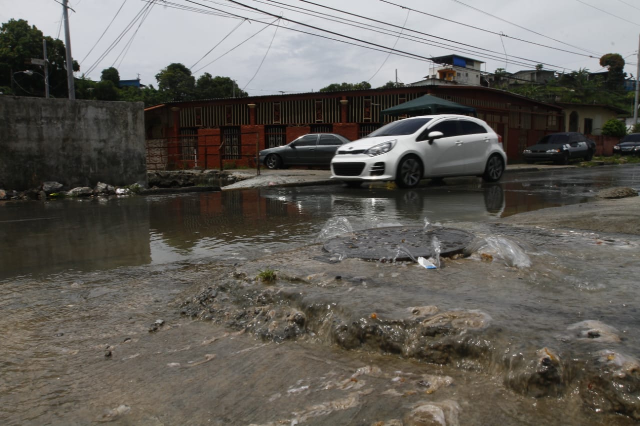 Aguas Servidas Inundan Cocinas Y Sanitarios De Varias Casas En Callo O