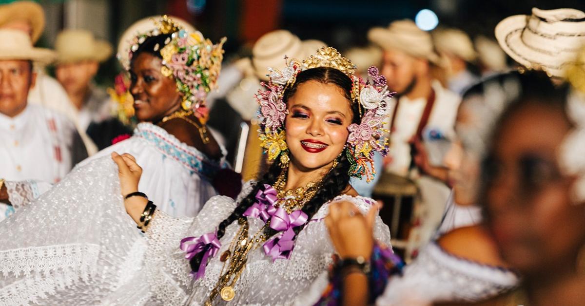 Arrancan inscripciones para el Desfile de las Mil Polleras Panamá en Minutos