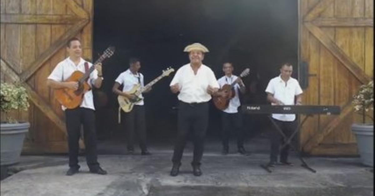 el-trovador-de-la-decima-panamena-celebra-su-dia